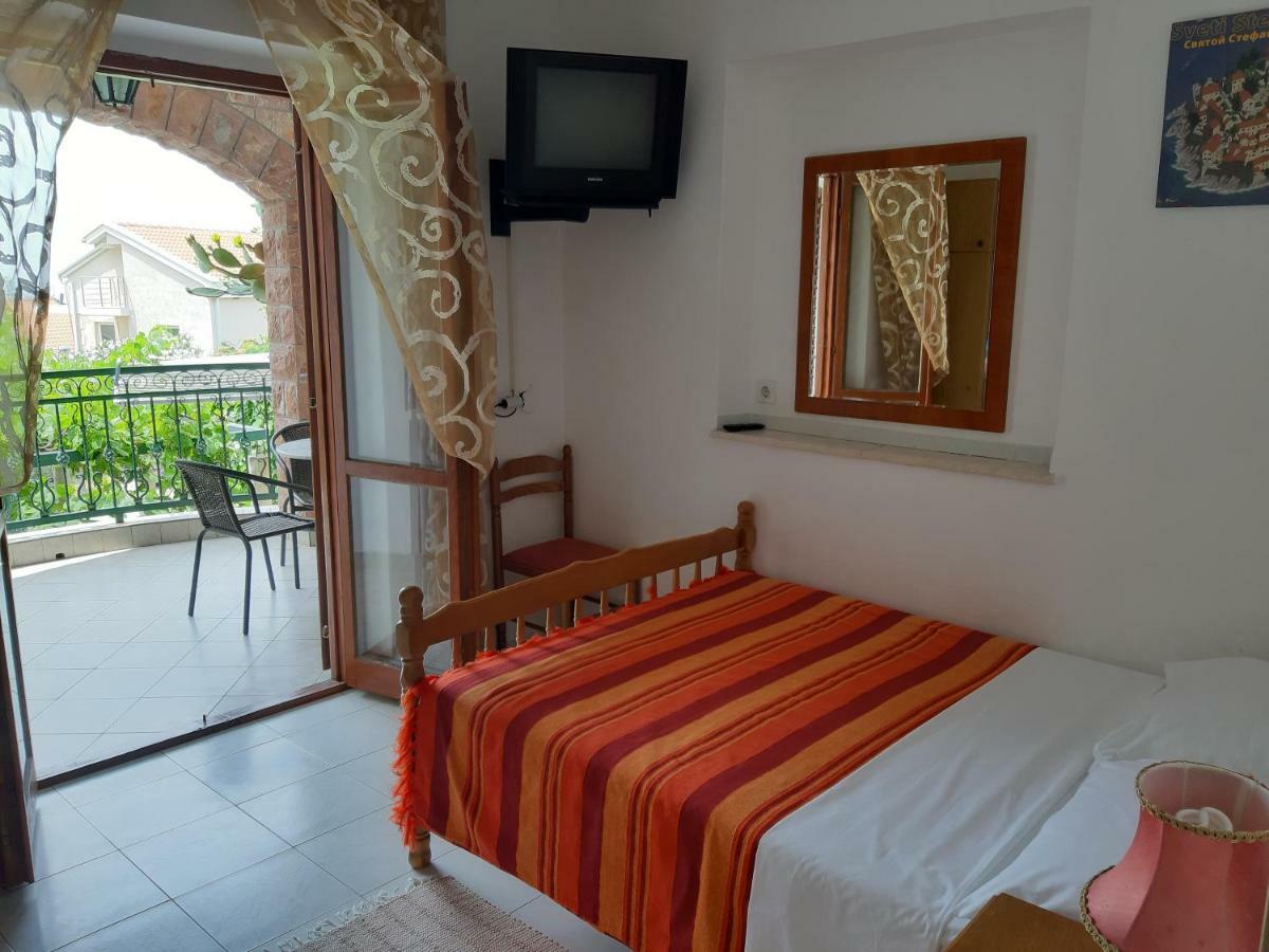 Zoro Apartments Свети-Стефан Экстерьер фото